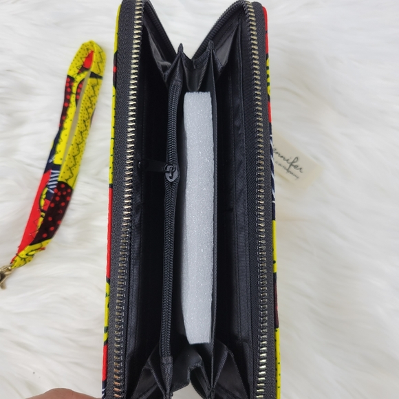 New Colorful wallet with strap - Picture 3 of 4